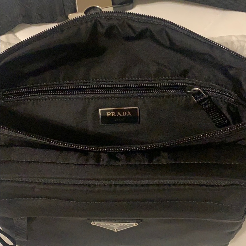 PRADA Shoulder bag - Picture 6 of 8